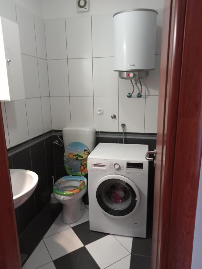 Apartman Mara Ловран Экстерьер фото
